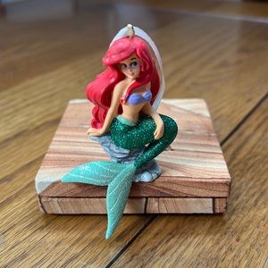 Disney Ariel mermaid ornament! like new!